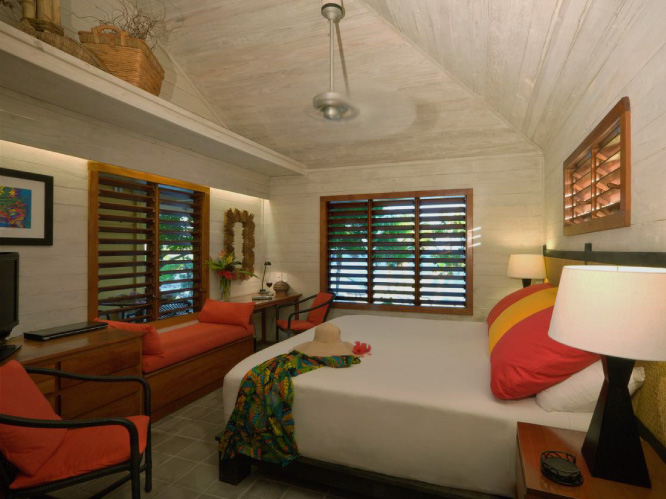 Barefoot Cay One Bedroom Oceanfront Villa Bedroom