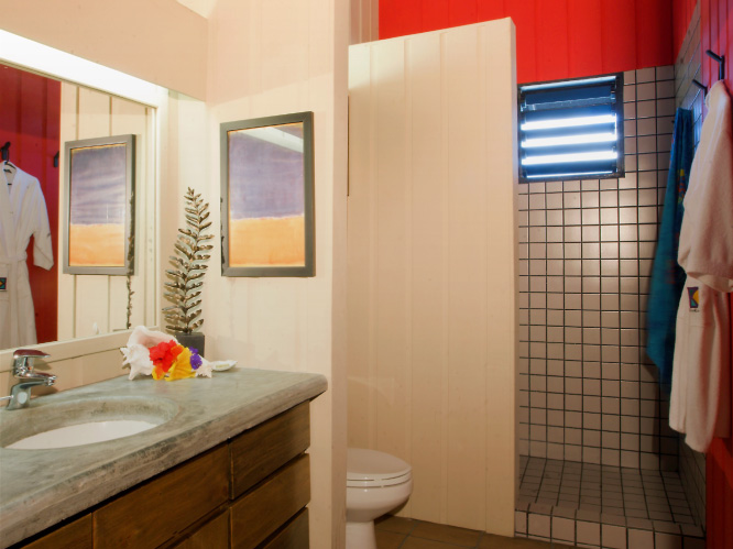 Barefoot Cay Two Bedroom Oceanview Suite Bathroom